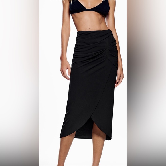 ZARA DRAPED MIDI BLACK SKIRT SIZE L - Picture 2 of 2